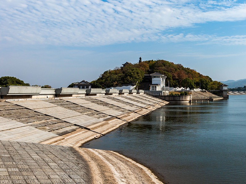 大坝建设